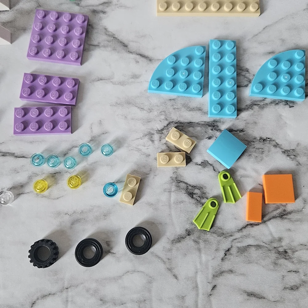 Lego Friends Mia's Beach Scooter 2017 Retired Set #41306